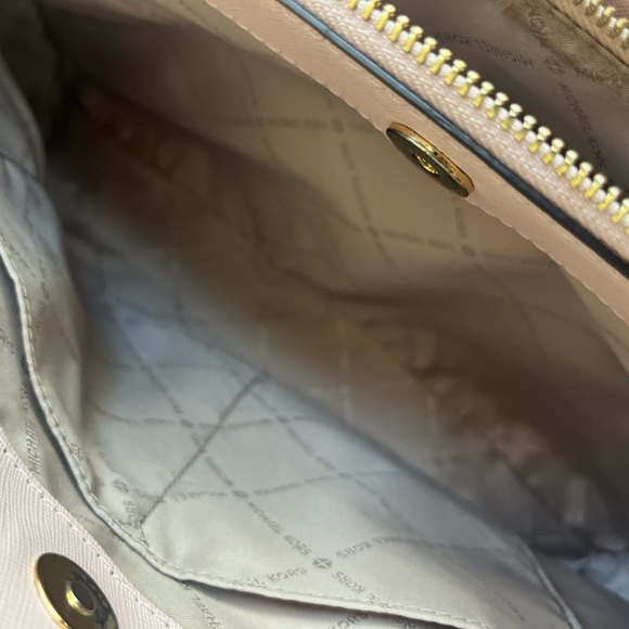 Set Michael Kors very femine in baby pink - Picture 7 of 11